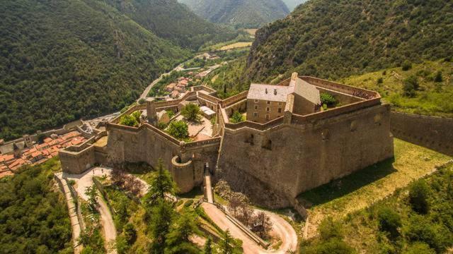 Maison Les Ramparts Villefranche-de-Conflent Exteriér fotografie