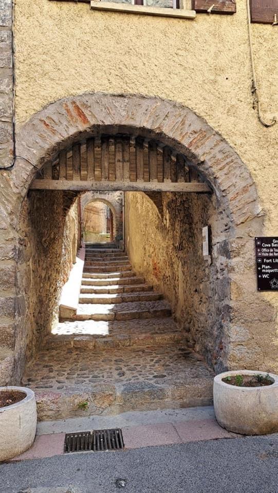 Maison Les Ramparts Villefranche-de-Conflent Exteriér fotografie