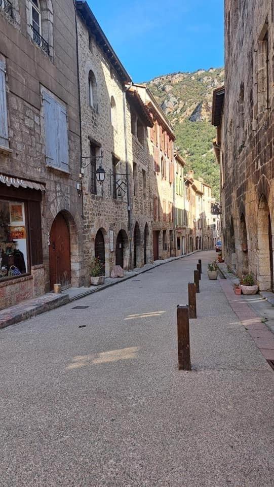 Maison Les Ramparts Villefranche-de-Conflent Exteriér fotografie